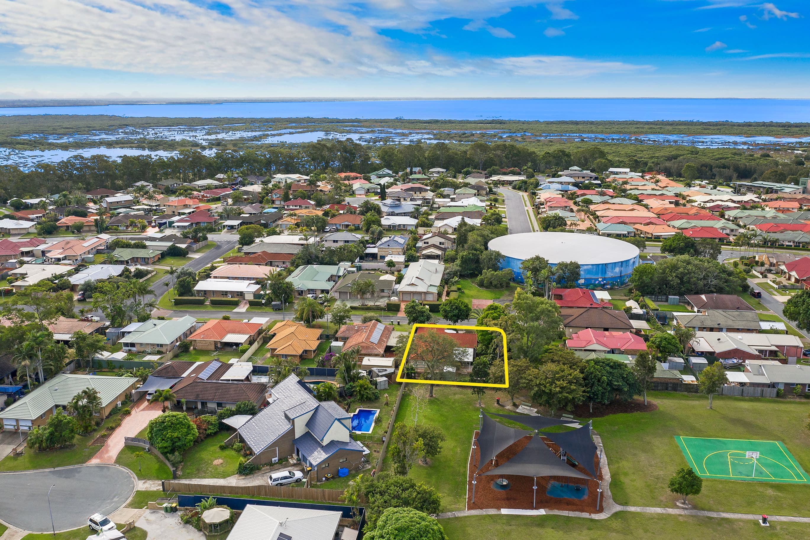 9 Bloodwood Court, Rothwell QLD 4022, Rothwell - Thumbnail 2