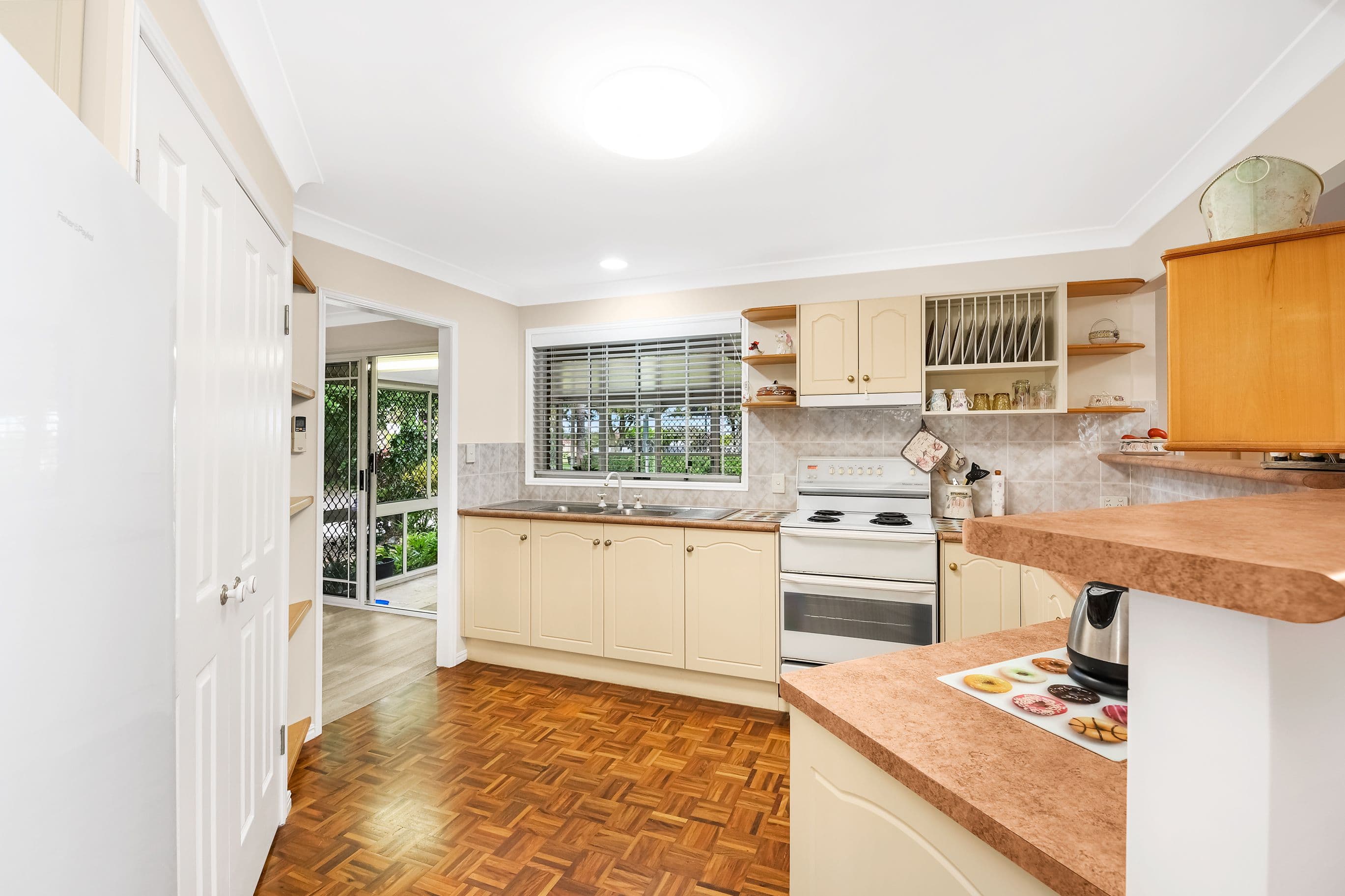 9 Bloodwood Court, Rothwell QLD 4022, Rothwell - Thumbnail 6