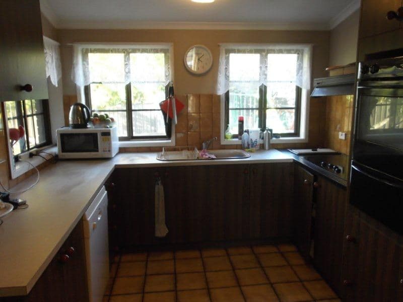 2 Lone Pine Avenue, COROWA NSW 2646, Corowa - Thumbnail 2