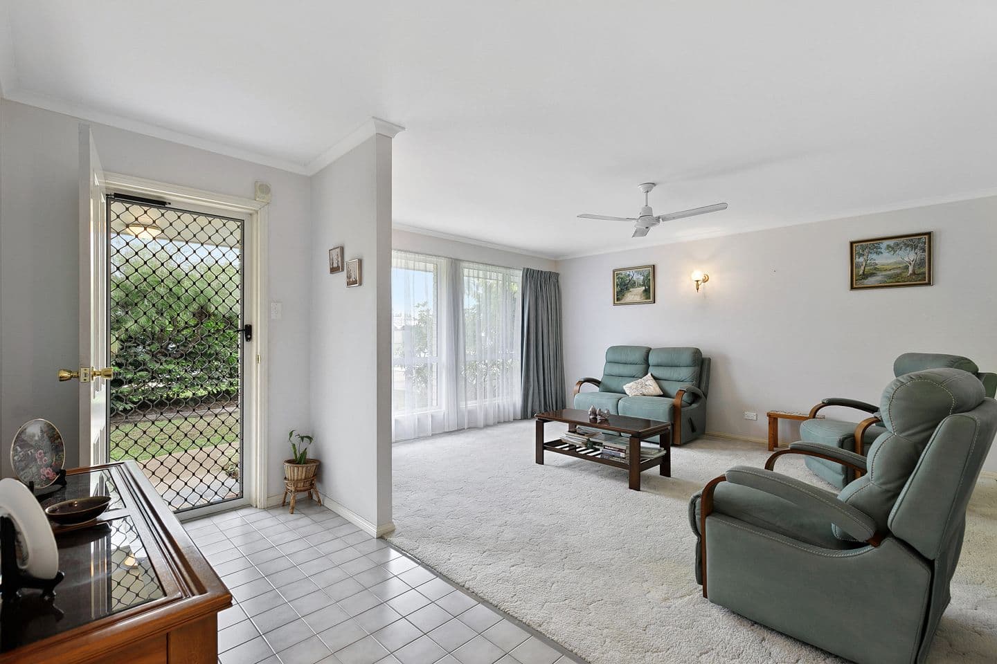 84 Limpus Street, Urangan QLD 4655, Urangan - Thumbnail 2
