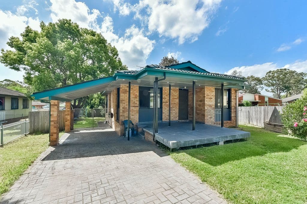 10 Scribbly Place, Macquarie Fields - Image 1