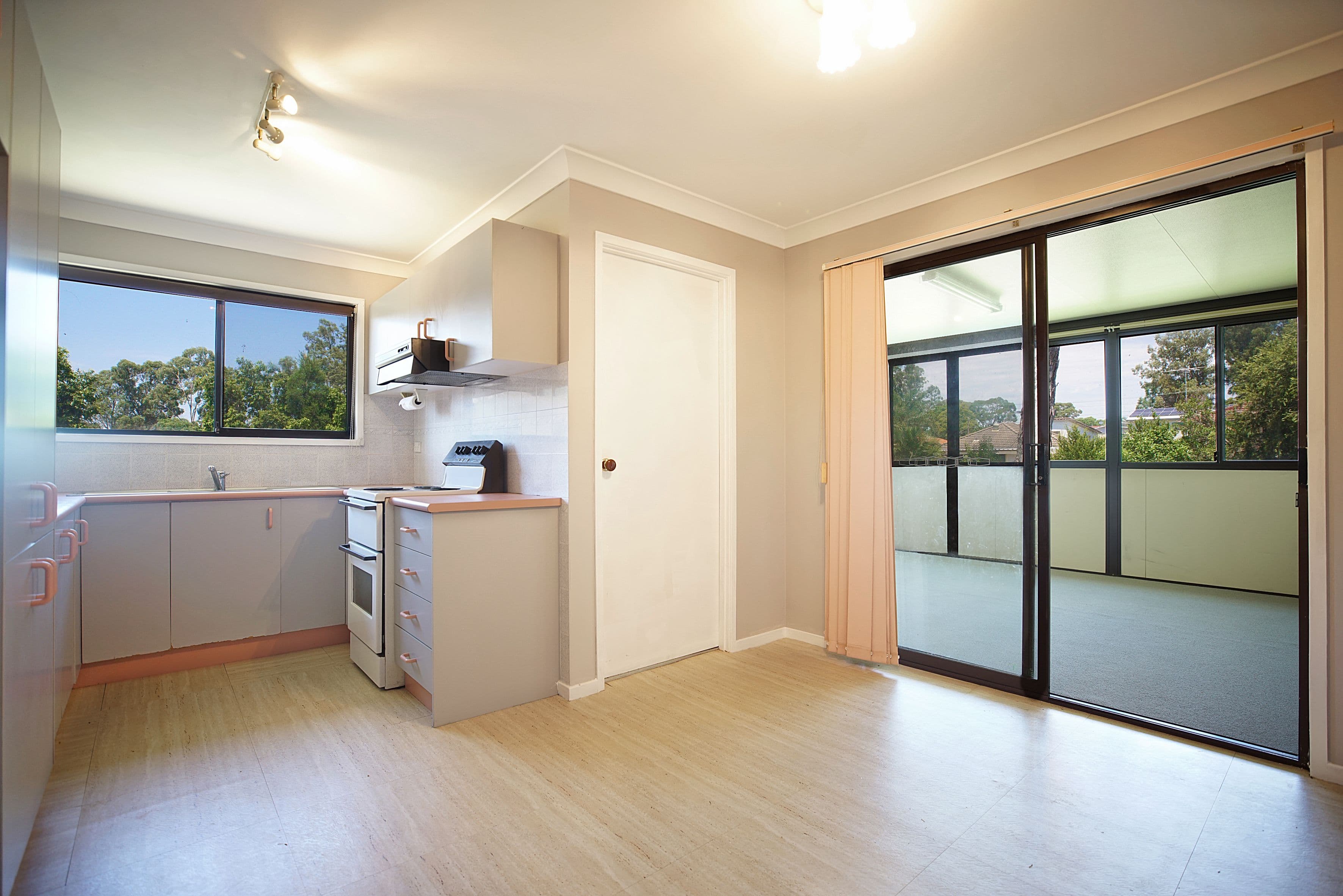 12 Dundee Street, Cambridge Park - Thumbnail 4