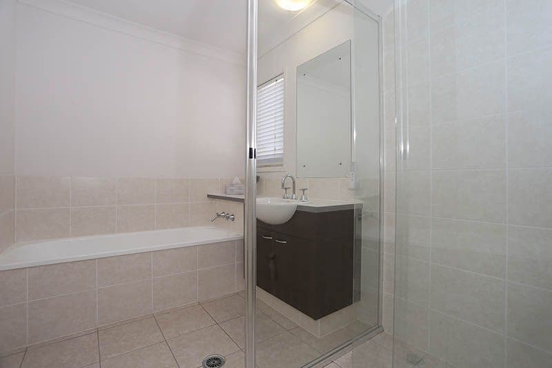 45 Greenway Circuit, Mount Ommaney QLD 4074, Mount Ommaney - Thumbnail 6