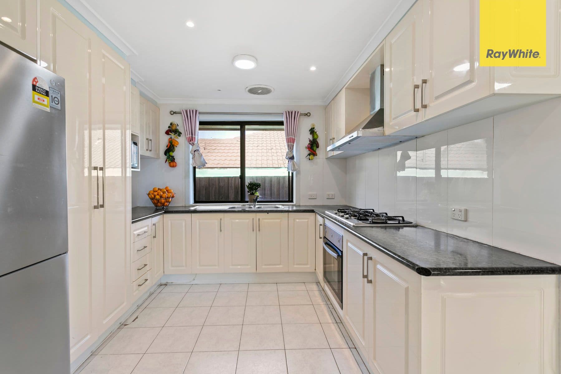 23 Harcourt Avenue, St Albans VIC 3021, St Albans - Thumbnail 3