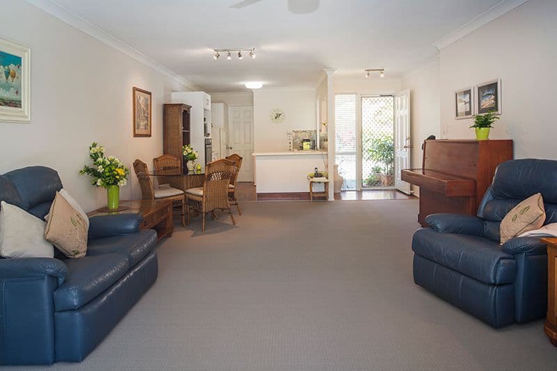 431-433 Pine Ridge Road, RUNAWAY BAY QLD 4216, Runaway Bay - Thumbnail 2