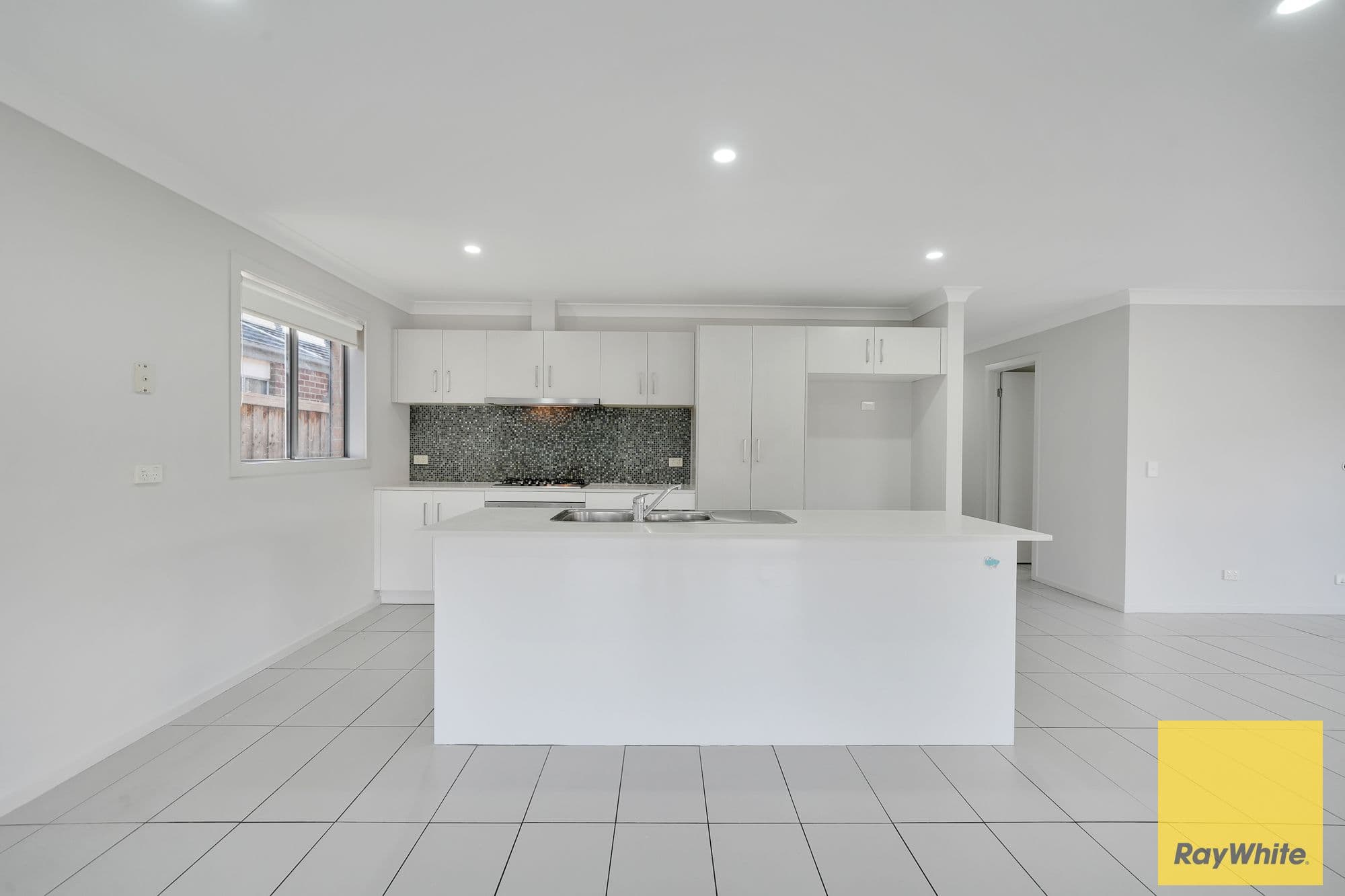 35 Cindia Crescent, Tarneit VIC 3029, Tarneit - Thumbnail 4