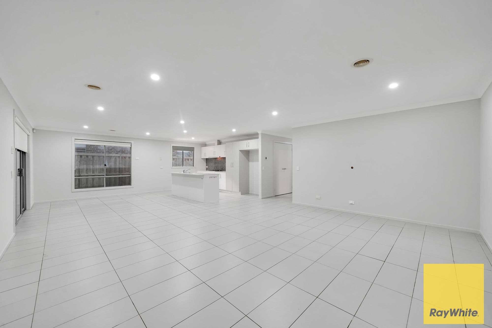 35 Cindia Crescent, Tarneit VIC 3029, Tarneit - Thumbnail 5