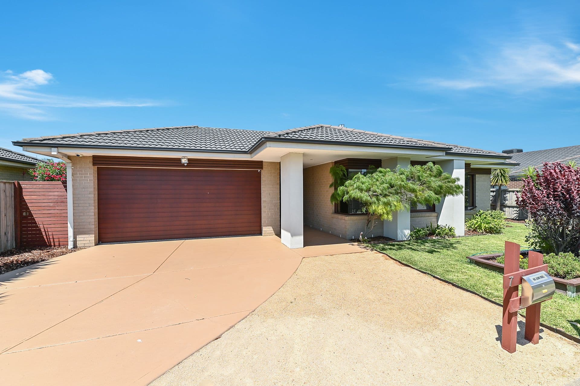 7 Osborn Court, Berwick VIC 3806, Berwick - Thumbnail 2