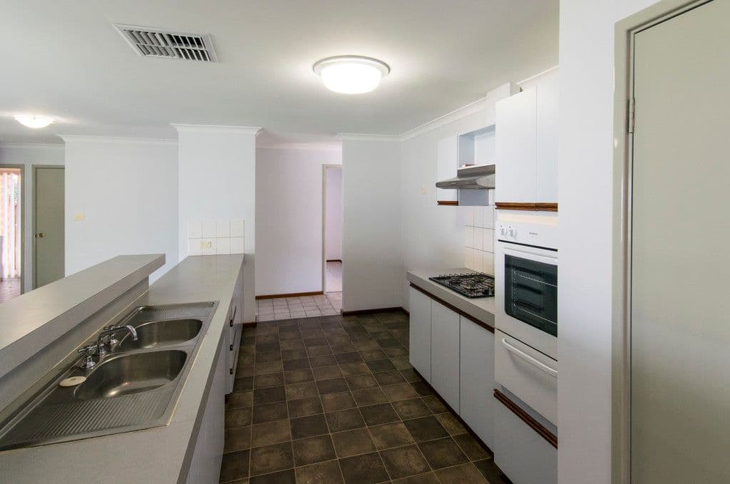 21 Seaview Boulevard, Wandina WA 6530, Wandina - Thumbnail 5