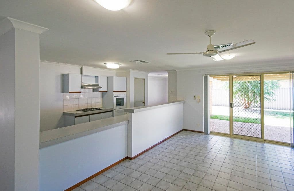 21 Seaview Boulevard, Wandina WA 6530, Wandina - Thumbnail 7