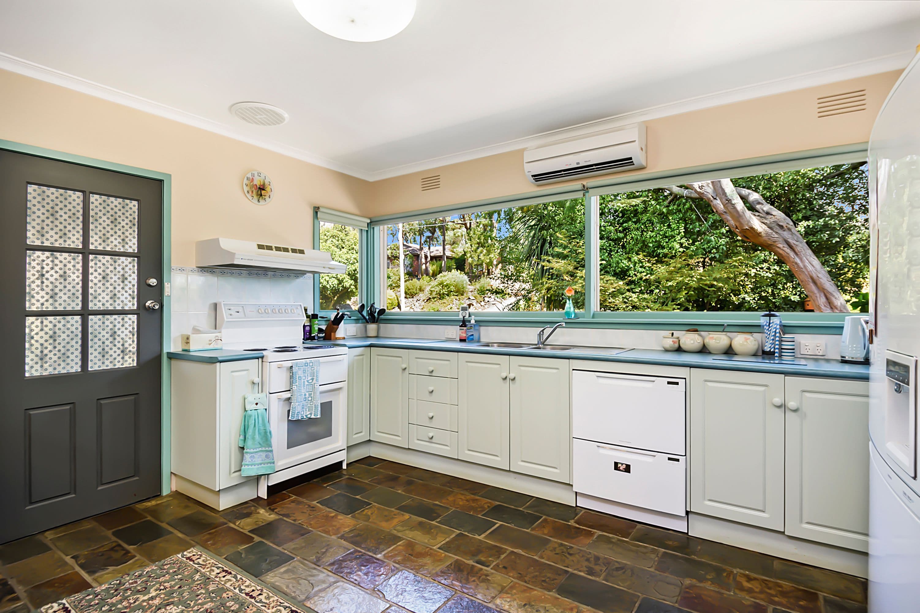 124 Rathkeale Avenue, Mount Helen VIC 3350, Mount Helen - Thumbnail 5