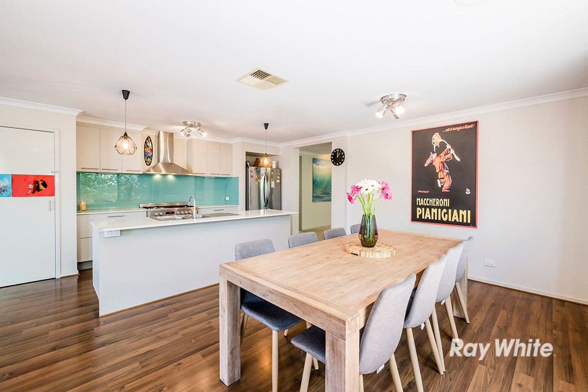26 Naas Road, Clyde North VIC 3978, Clyde North - Thumbnail 6