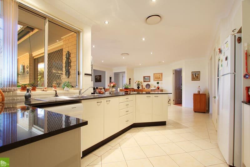 32  Green Crescent, SHELL COVE NSW 2529, Shell Cove - Thumbnail 2