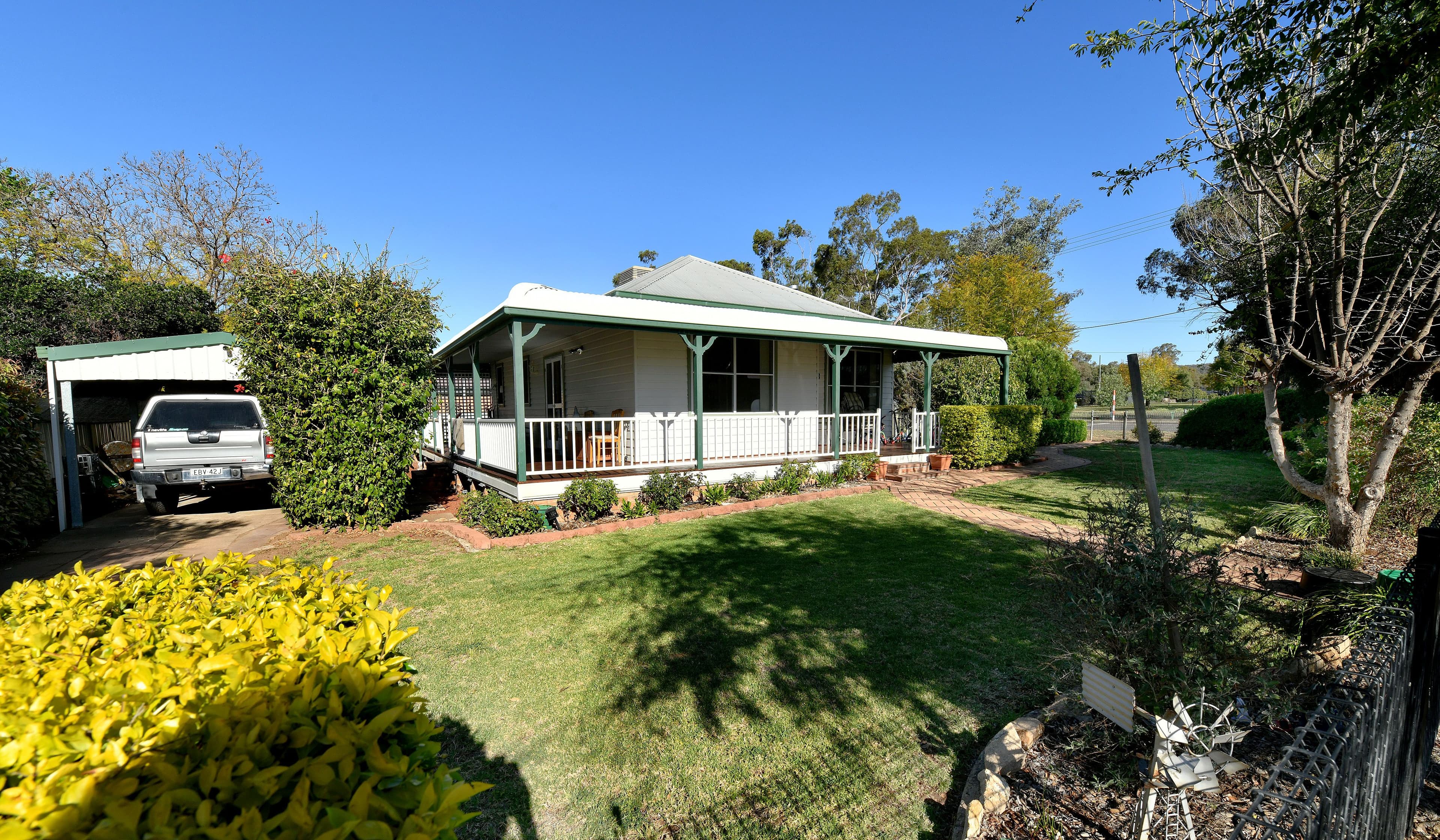 8 Lawson Avenue, Gunnedah NSW 2380, Gunnedah - Image 1
