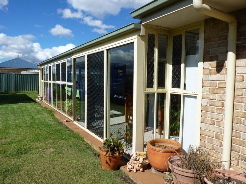 18  Joseph Street, OAKEY QLD 4401, Oakey - Thumbnail 2