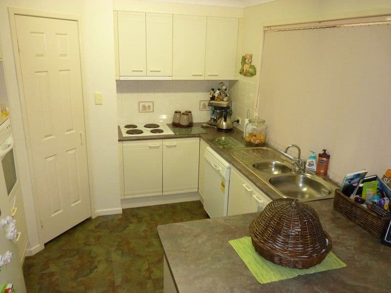 18  Joseph Street, OAKEY QLD 4401, Oakey - Thumbnail 5