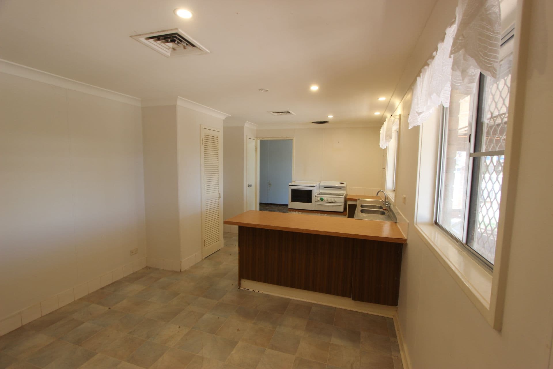 2 Clarkson Way, Bulgarra WA 6714, Bulgarra - Thumbnail 2