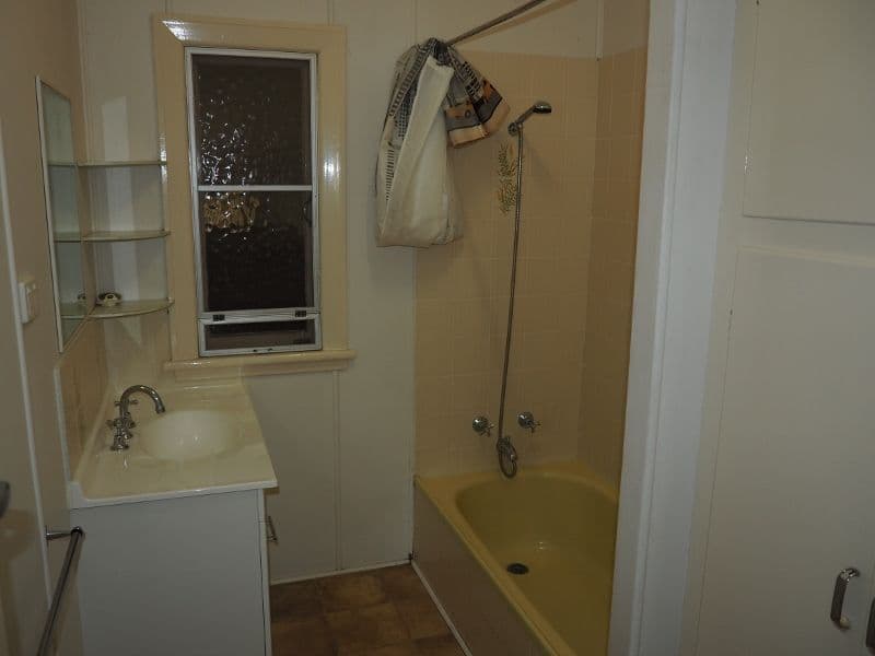 8 Buckler Street, Maryborough QLD 4650, Maryborough - Thumbnail 8