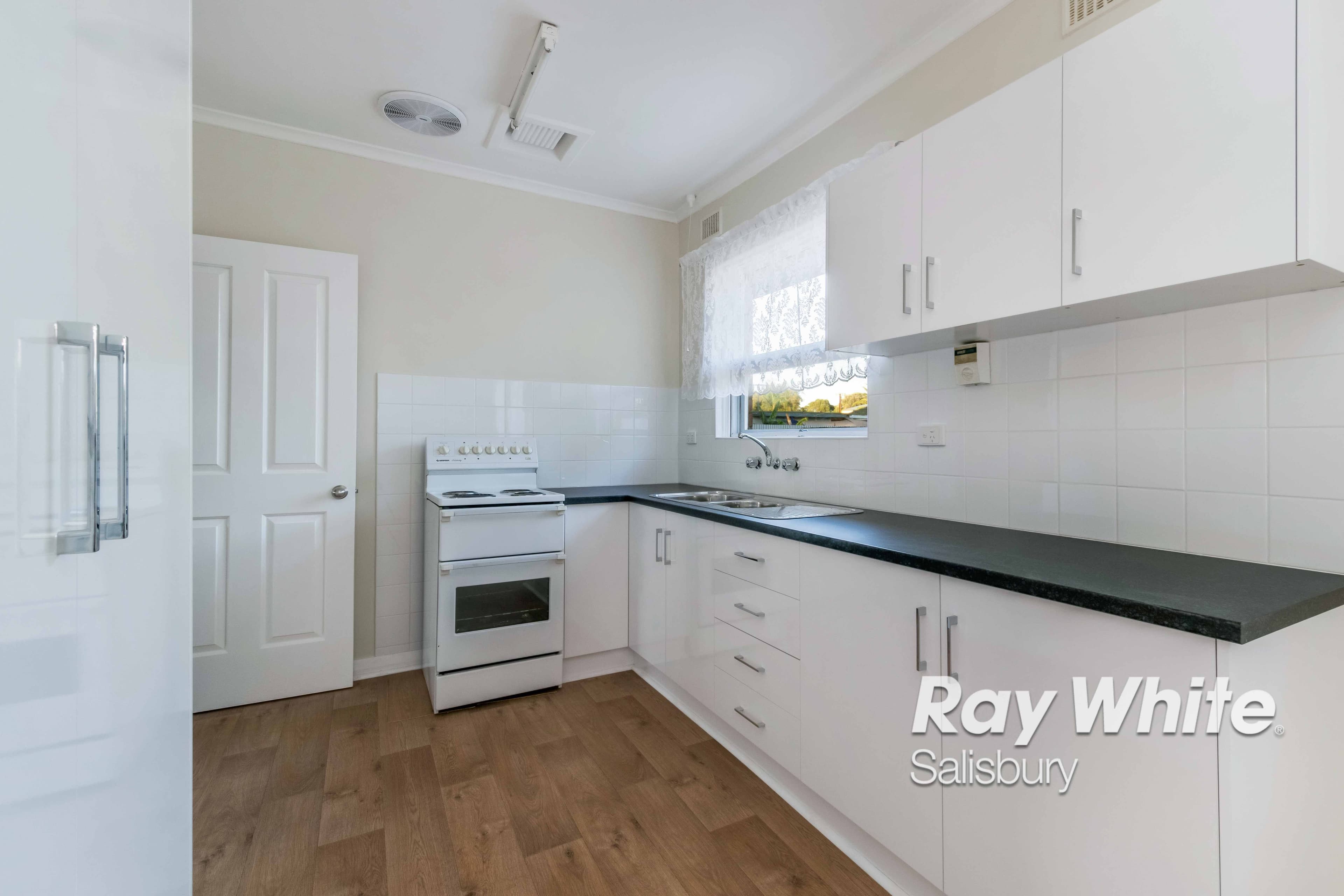 27 Belinda Crescent, Salisbury North SA 5108, Salisbury North - Thumbnail 6