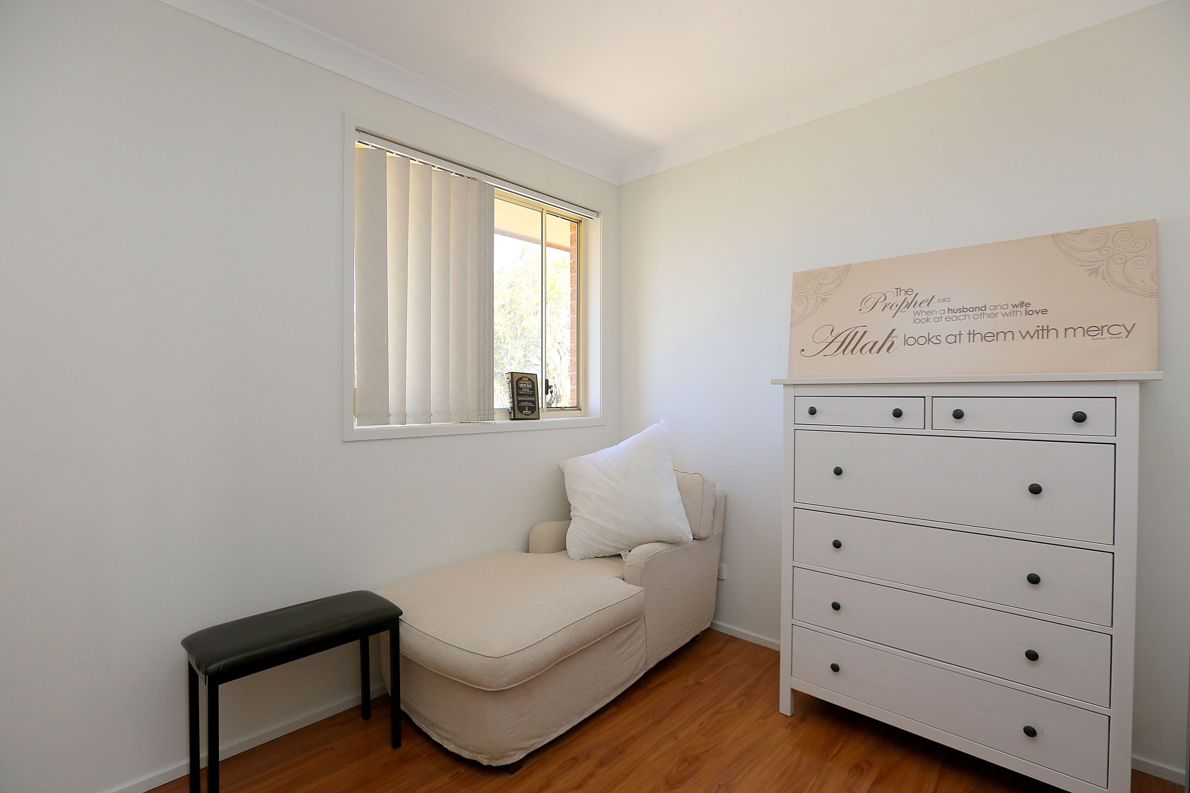 81 Cardigan Road, Greenacre NSW 2190, Greenacre - Thumbnail 7