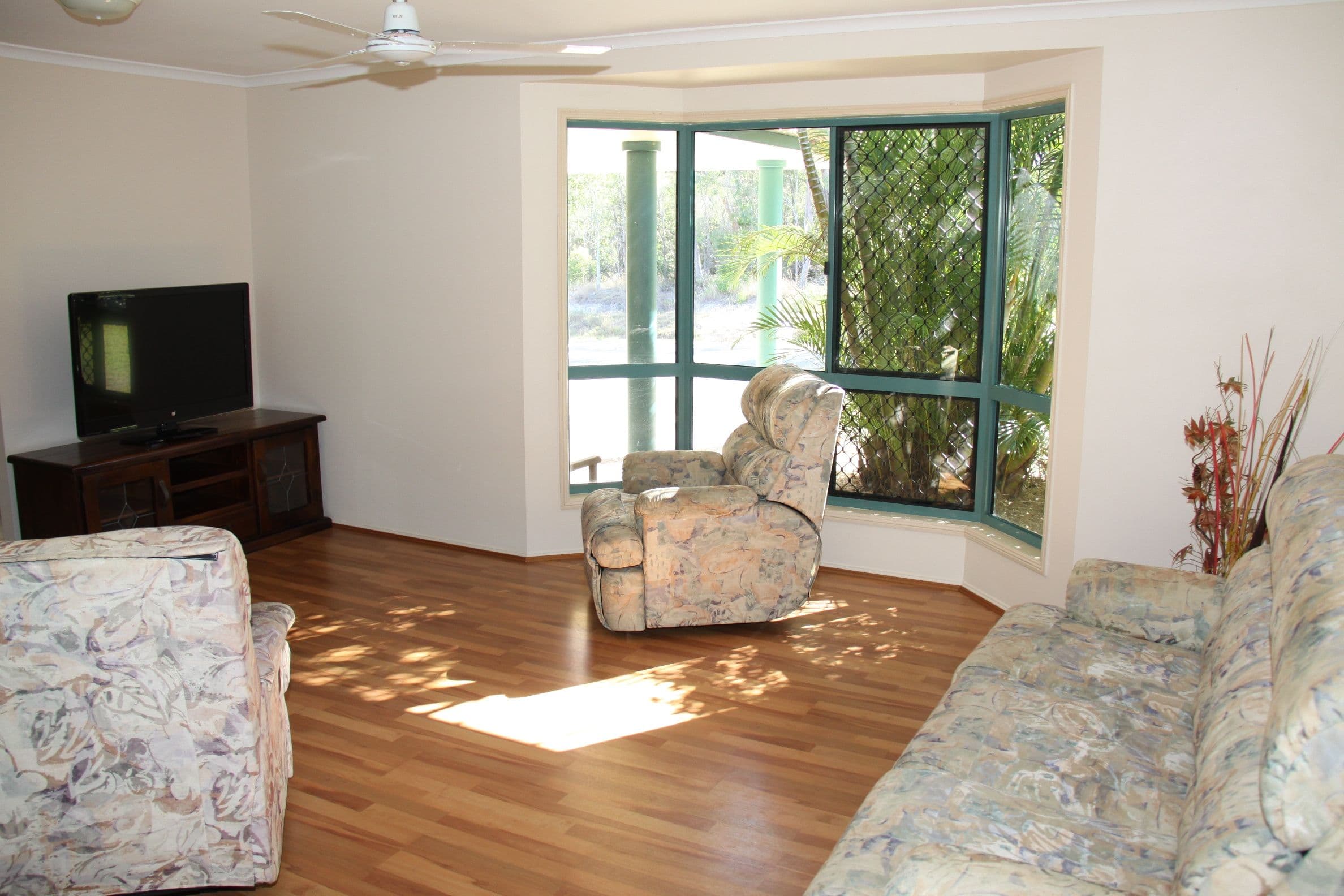 101 The Oaks Road, Tannum Sands QLD 4680, Tannum Sands - Thumbnail 3