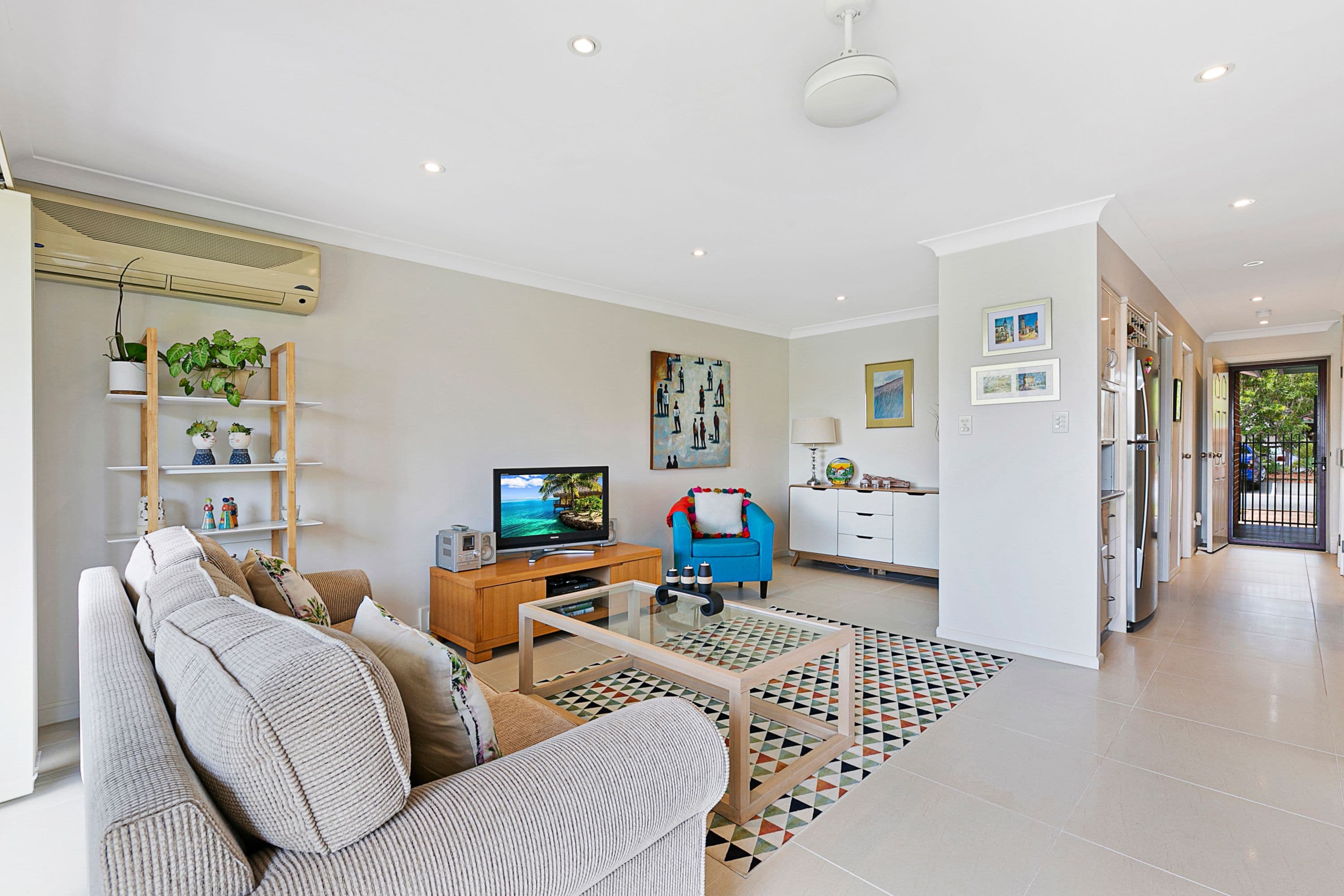 7-9 Santa Cruz Boulevard, Clear Island Waters QLD 4226, Clear Island Waters - Thumbnail 4