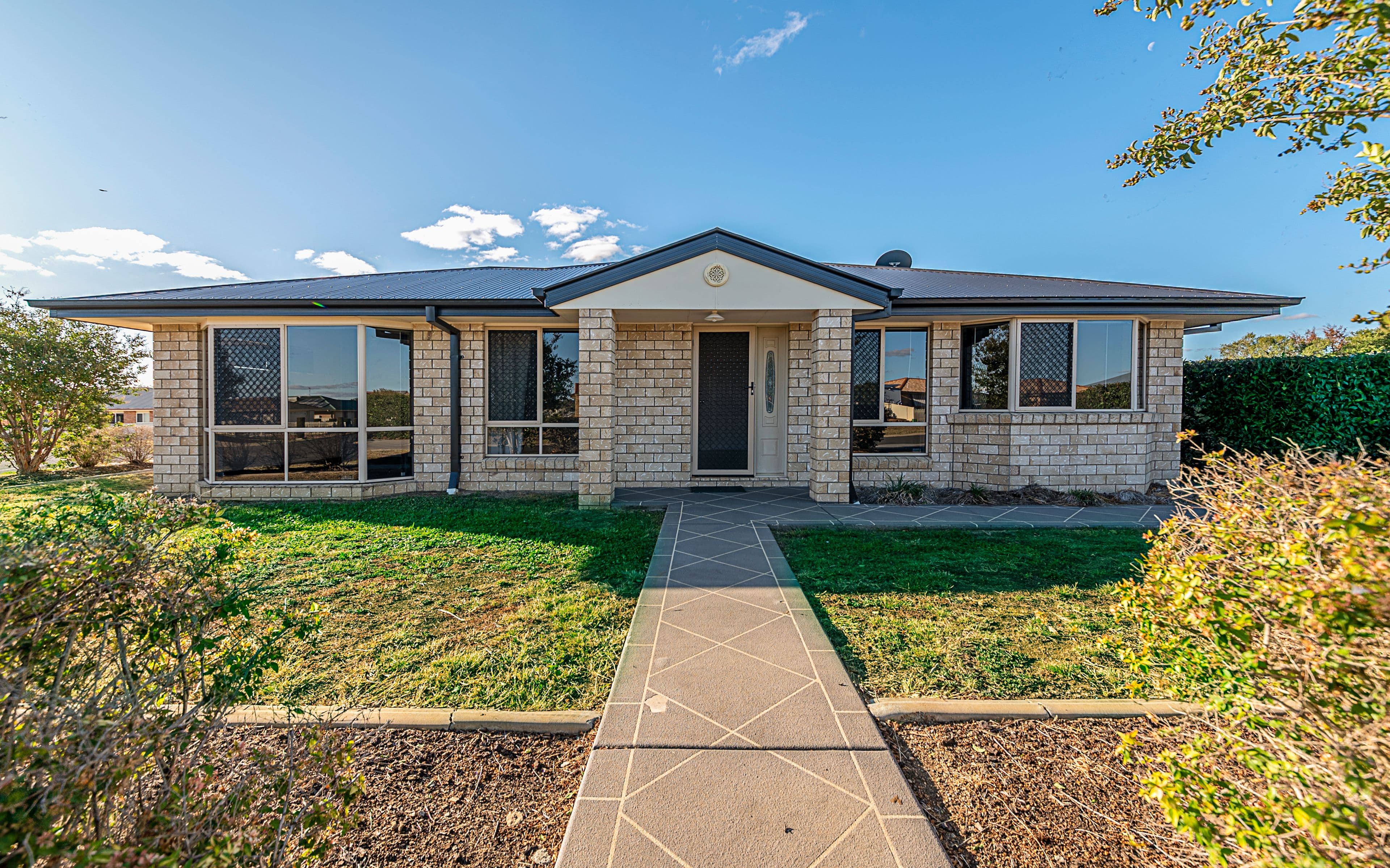 2 Willow Street, Warwick QLD 4370, Warwick - Image 1