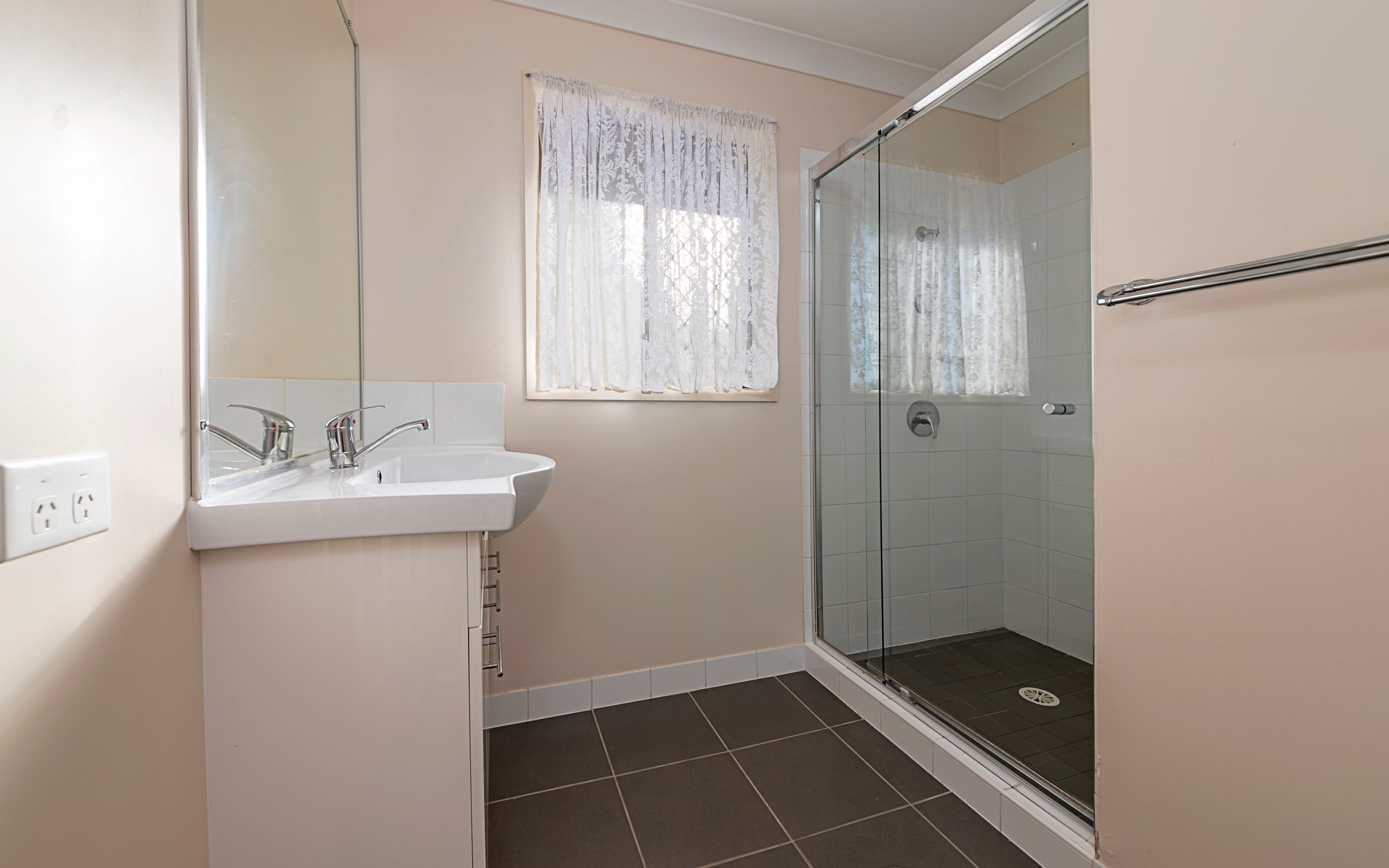 2 Willow Street, Warwick QLD 4370, Warwick - Thumbnail 7