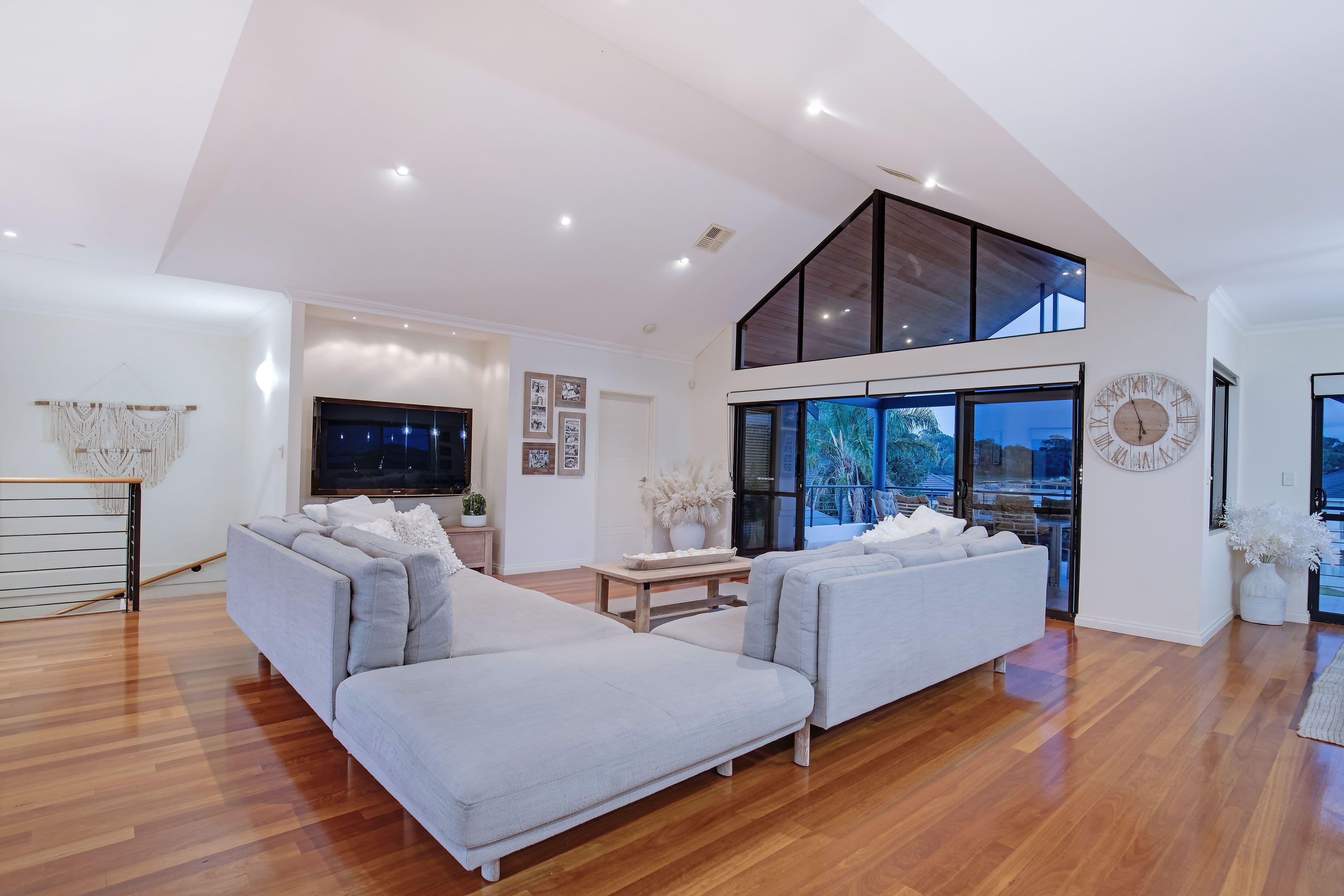 2 Sharon Drive, Carine WA 6020, Carine - Thumbnail 5