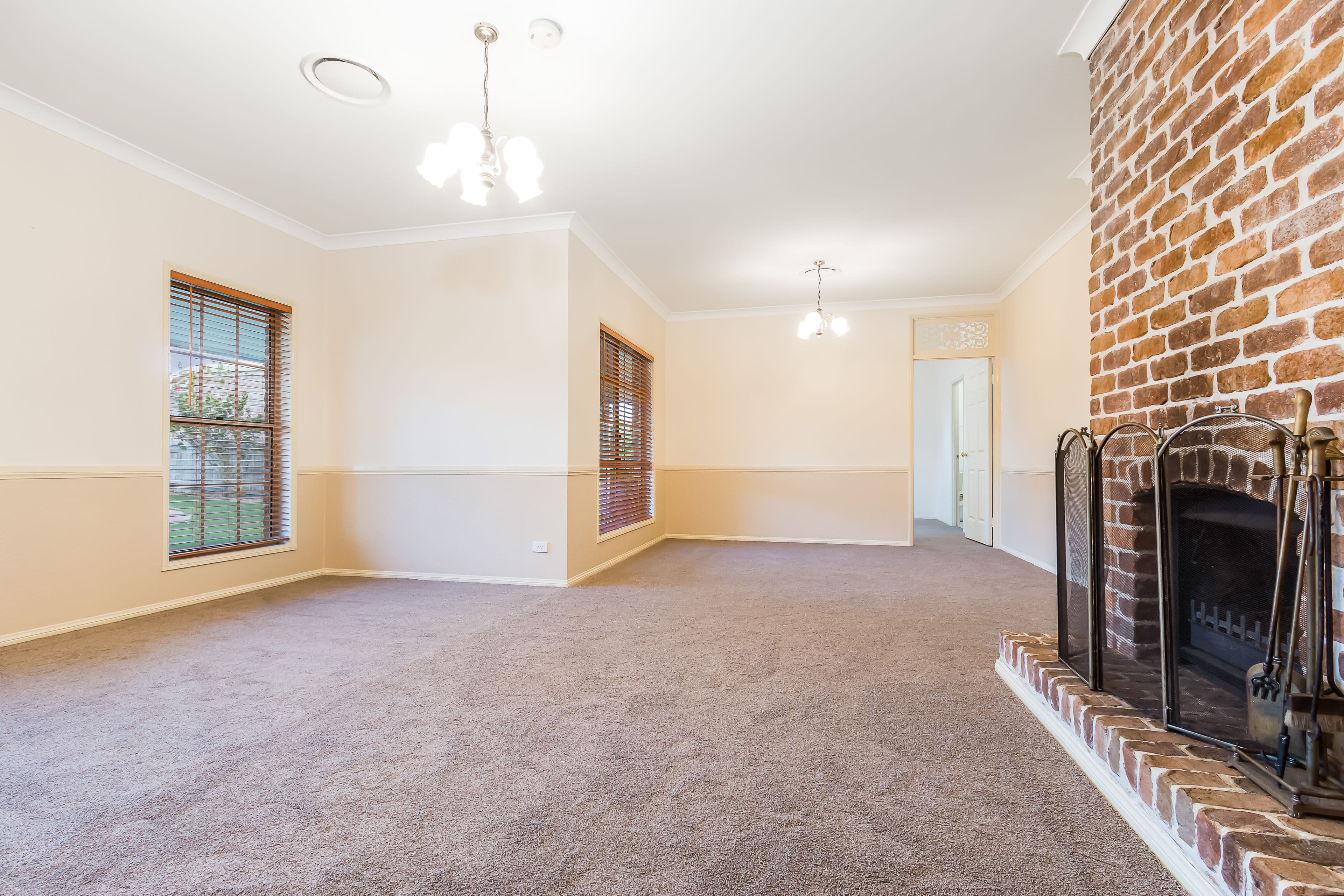 12 Blue Grass Crescent, Eight Mile Plains QLD 4113, Eight Mile Plains - Thumbnail 7