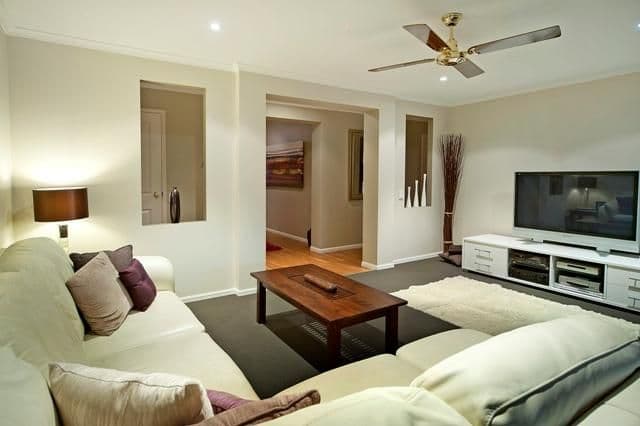 6 John Dalley Drive, HELENSVALE QLD 4212, Helensvale - Thumbnail 3