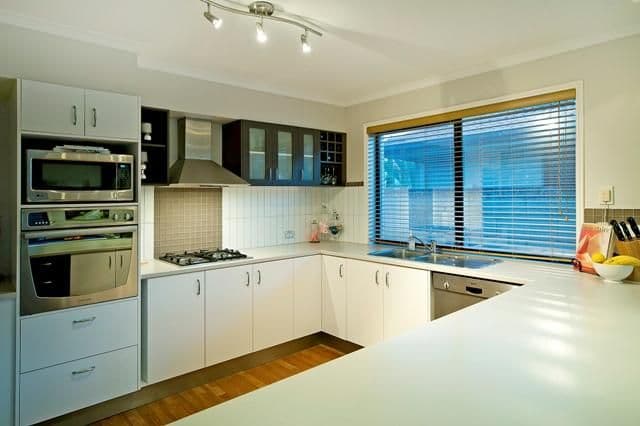 6 John Dalley Drive, HELENSVALE QLD 4212, Helensvale - Thumbnail 4