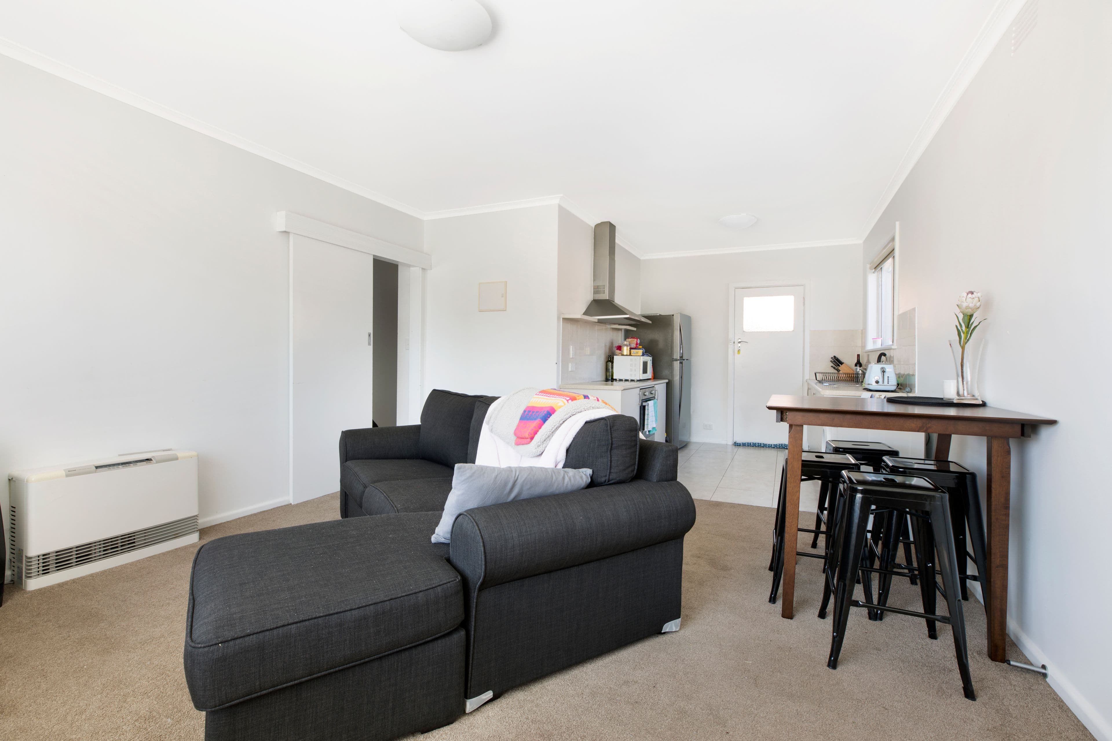 1110 Gregory Street, Lake Wendouree VIC 3350, Lake Wendouree - Thumbnail 2
