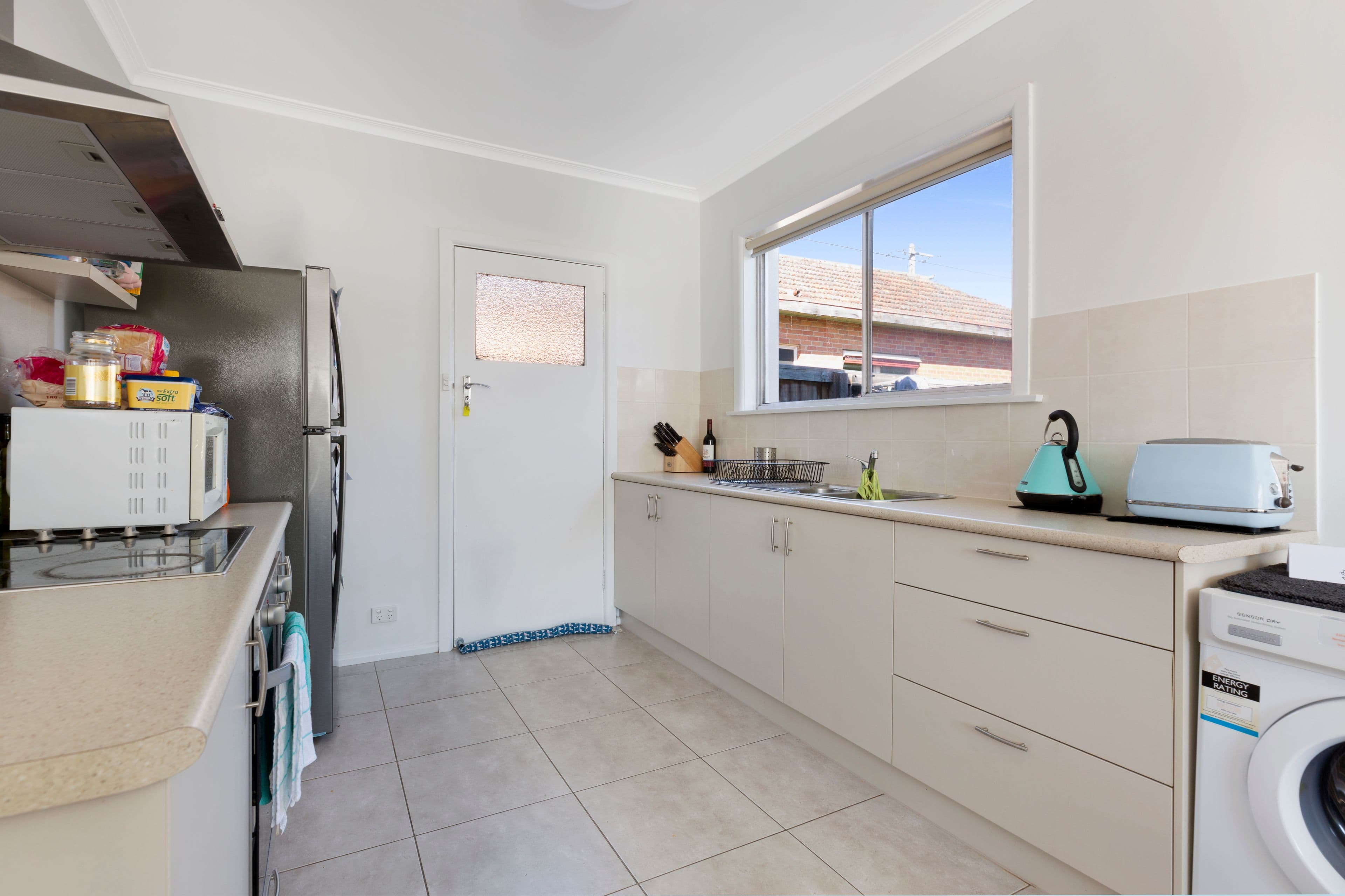 1110 Gregory Street, Lake Wendouree VIC 3350, Lake Wendouree - Thumbnail 3