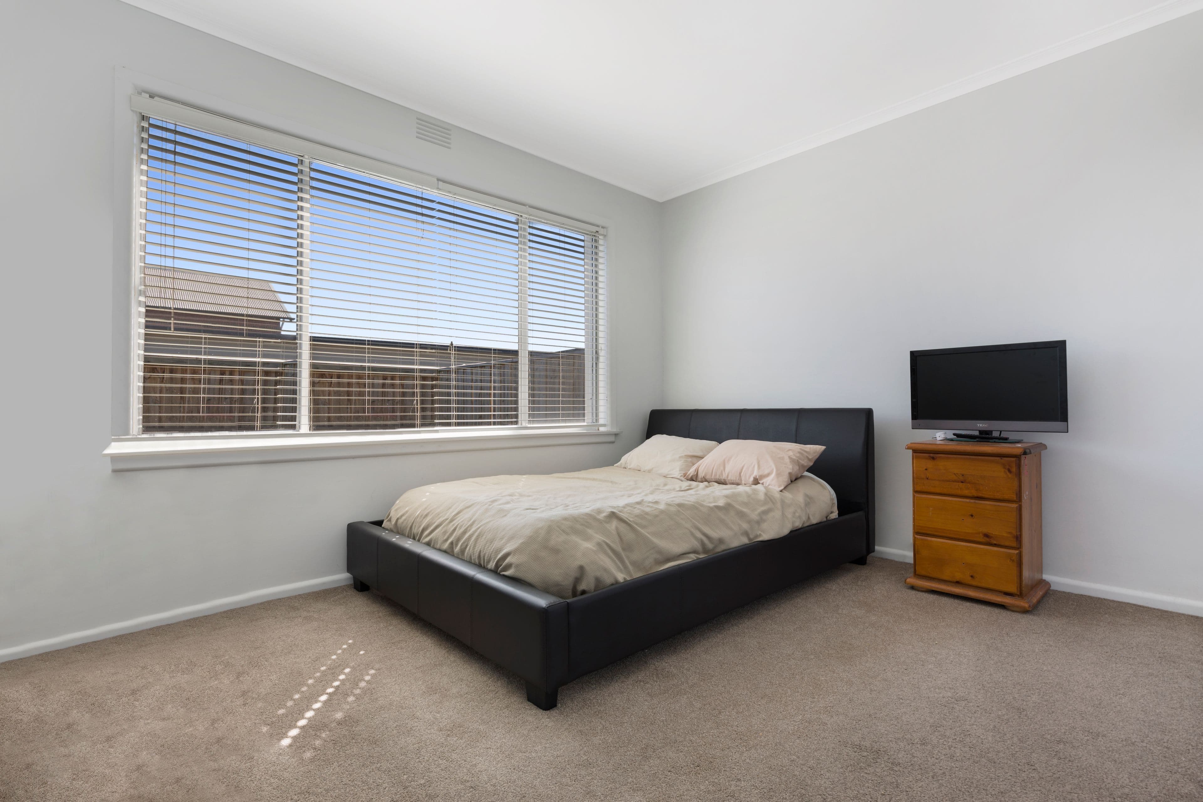 1110 Gregory Street, Lake Wendouree VIC 3350, Lake Wendouree - Thumbnail 6