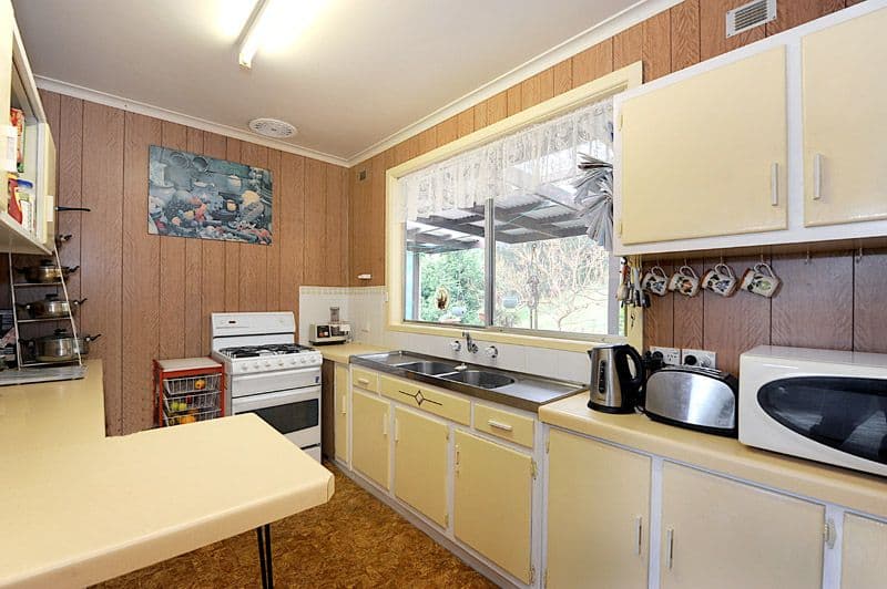 3 Finmere Crescent, UPPER FERNTREE GULLY VIC 3156, Upper Ferntree Gully - Thumbnail 3