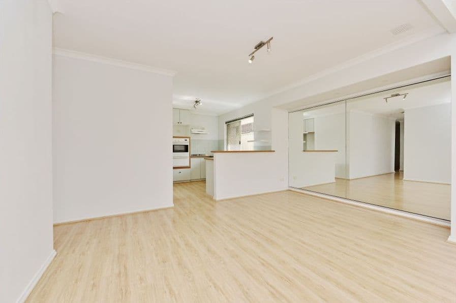 5 Mount Henry Road, Como WA 6152, Como - Thumbnail 3
