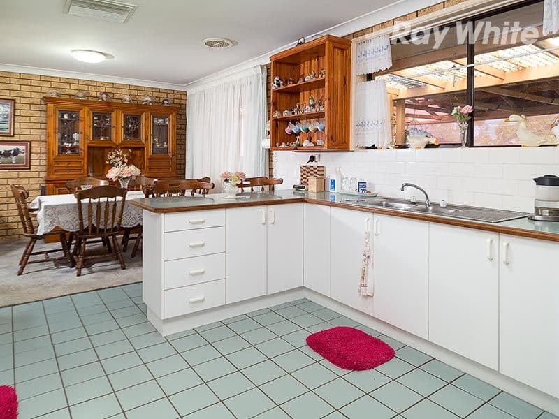137 High Street, HOWLONG NSW 2643, Howlong - Thumbnail 2