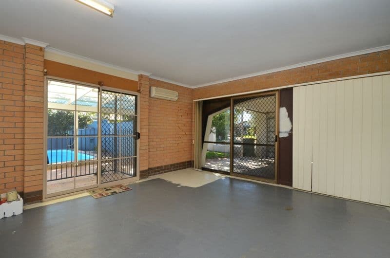 2 Emu Place, Burleigh Waters QLD 4220, Burleigh Waters - Thumbnail 5