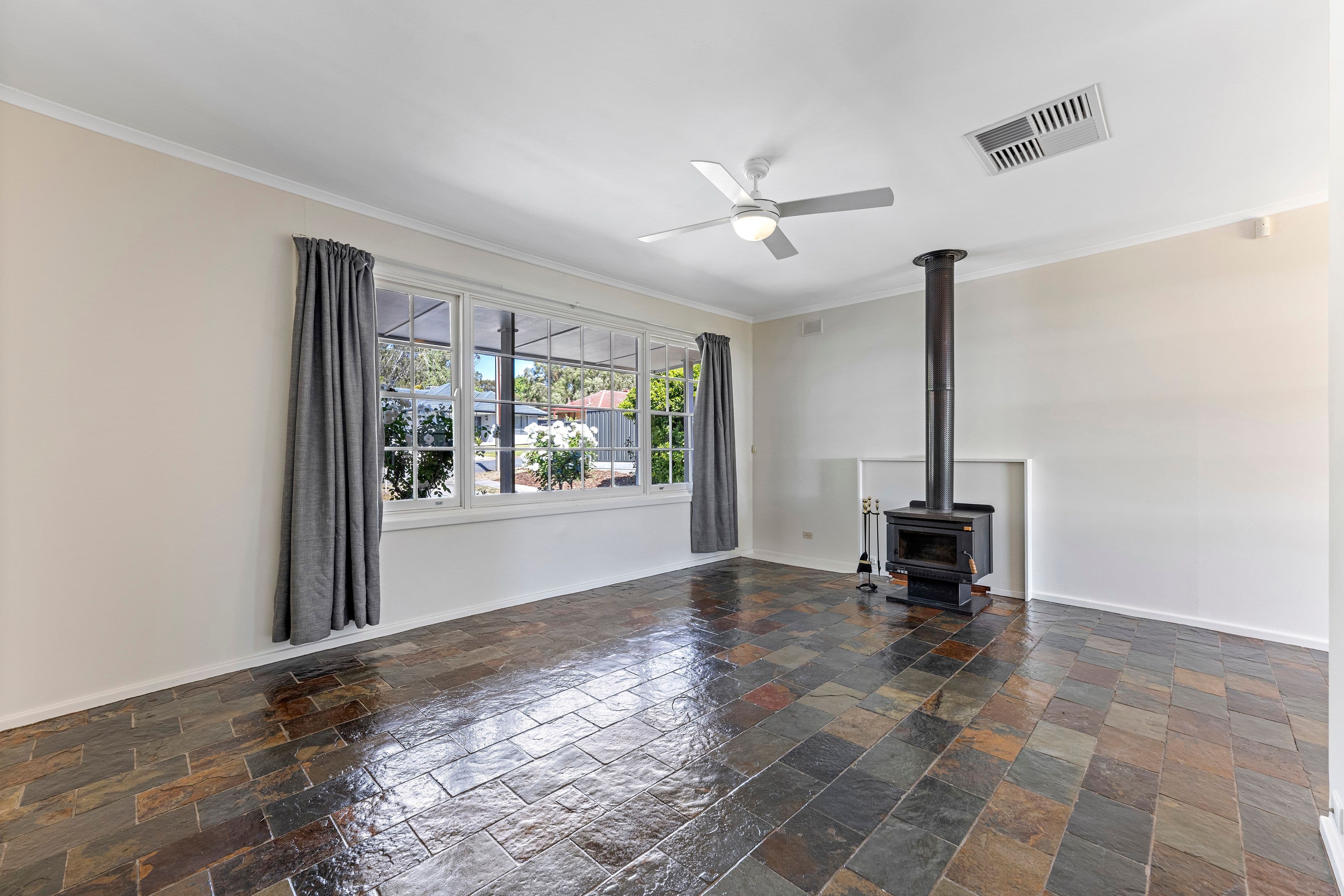 10 Locke Drive, Fairview Park SA 5126, Fairview Park - Thumbnail 3
