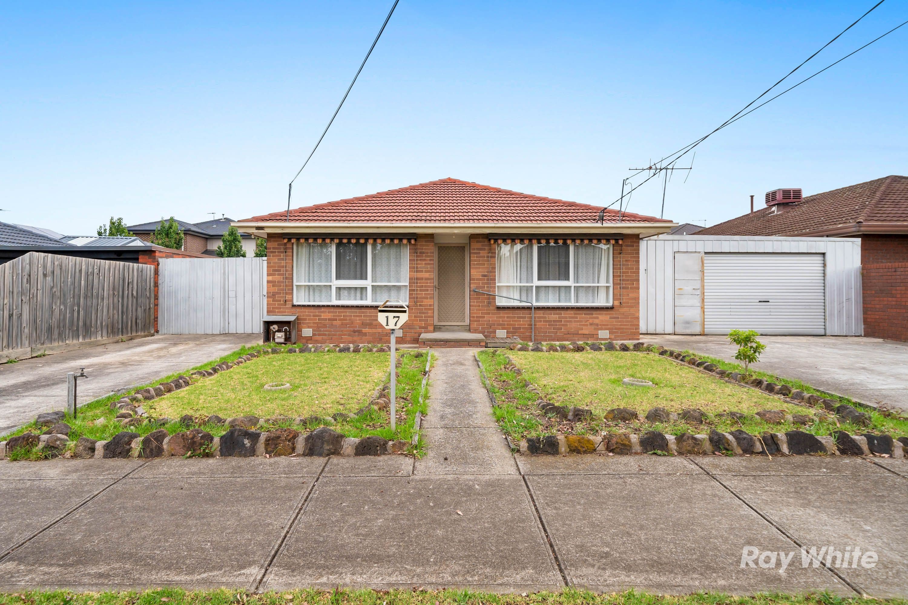 17 Larissa Avenue, Tullamarine VIC 3043, Tullamarine - Image 1