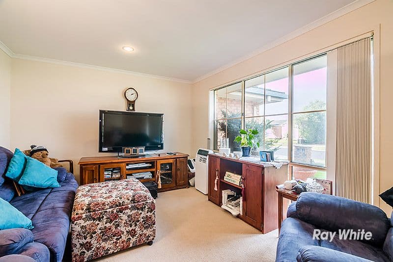 14 Dartmoor Drive, Cranbourne East VIC 3977, Cranbourne East - Thumbnail 4