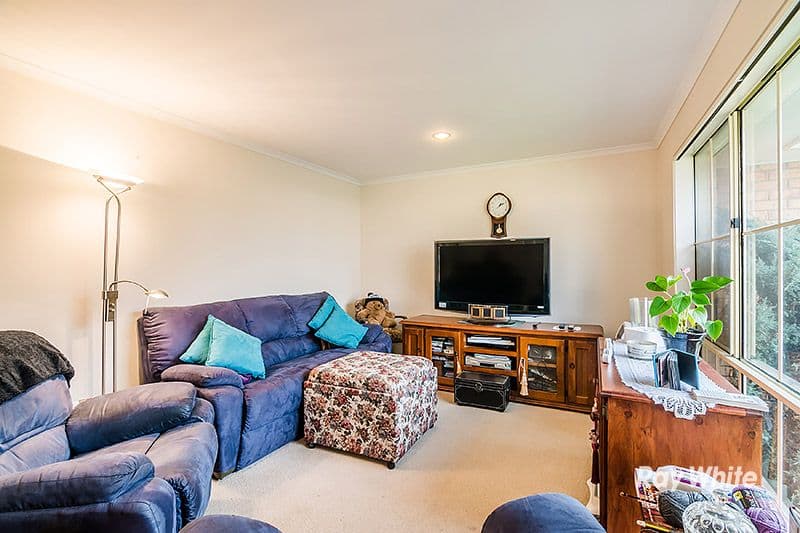 14 Dartmoor Drive, Cranbourne East VIC 3977, Cranbourne East - Thumbnail 5