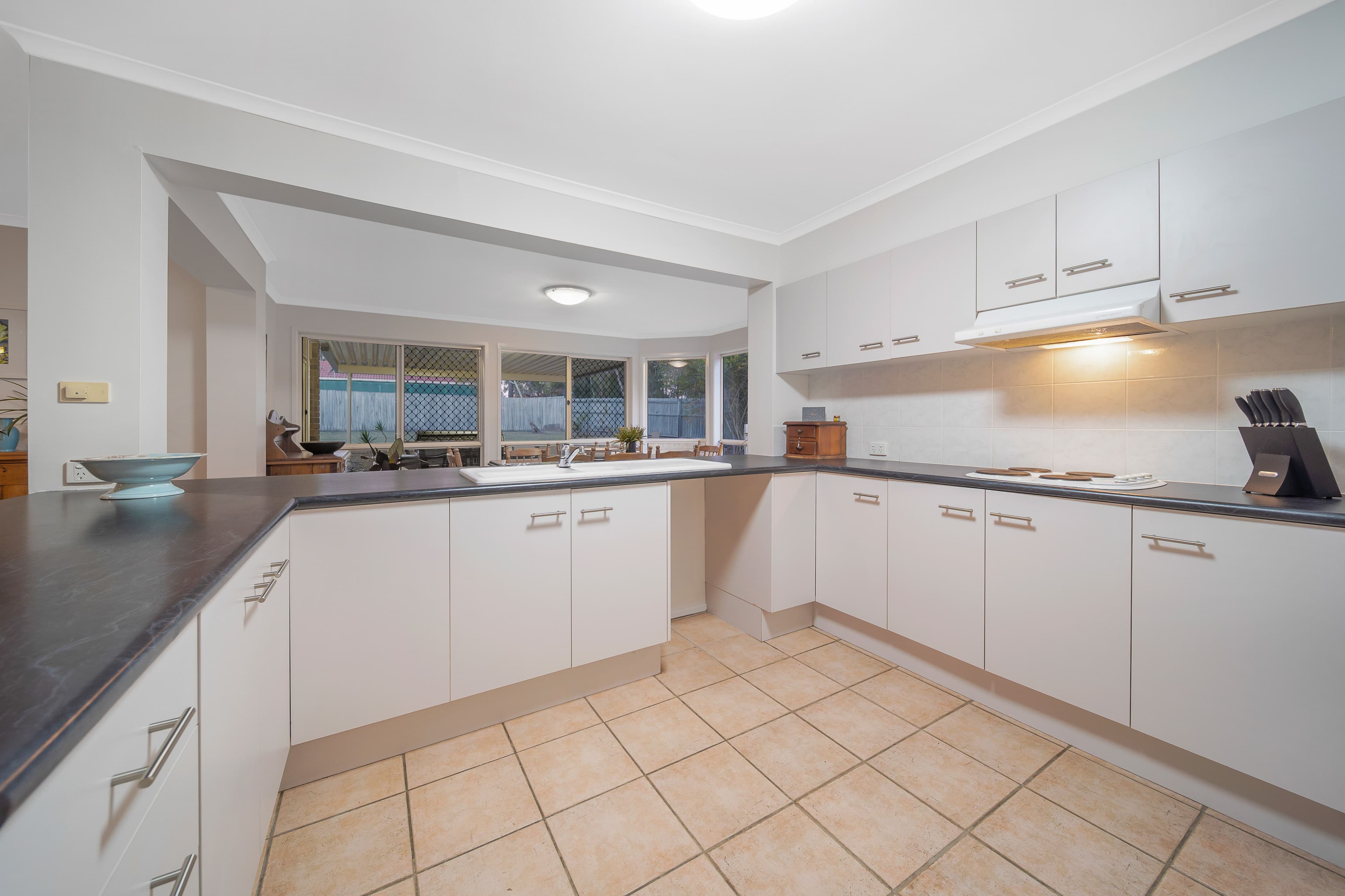 19 Seeana Court, Heritage Park QLD 4118, Heritage Park - Thumbnail 6