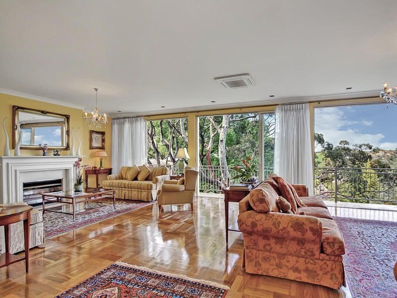 1 The Bulwark (Cnr Edinburgh Road and Knight Place), CASTLECRAG NSW 2068, Castlecrag - Thumbnail 3