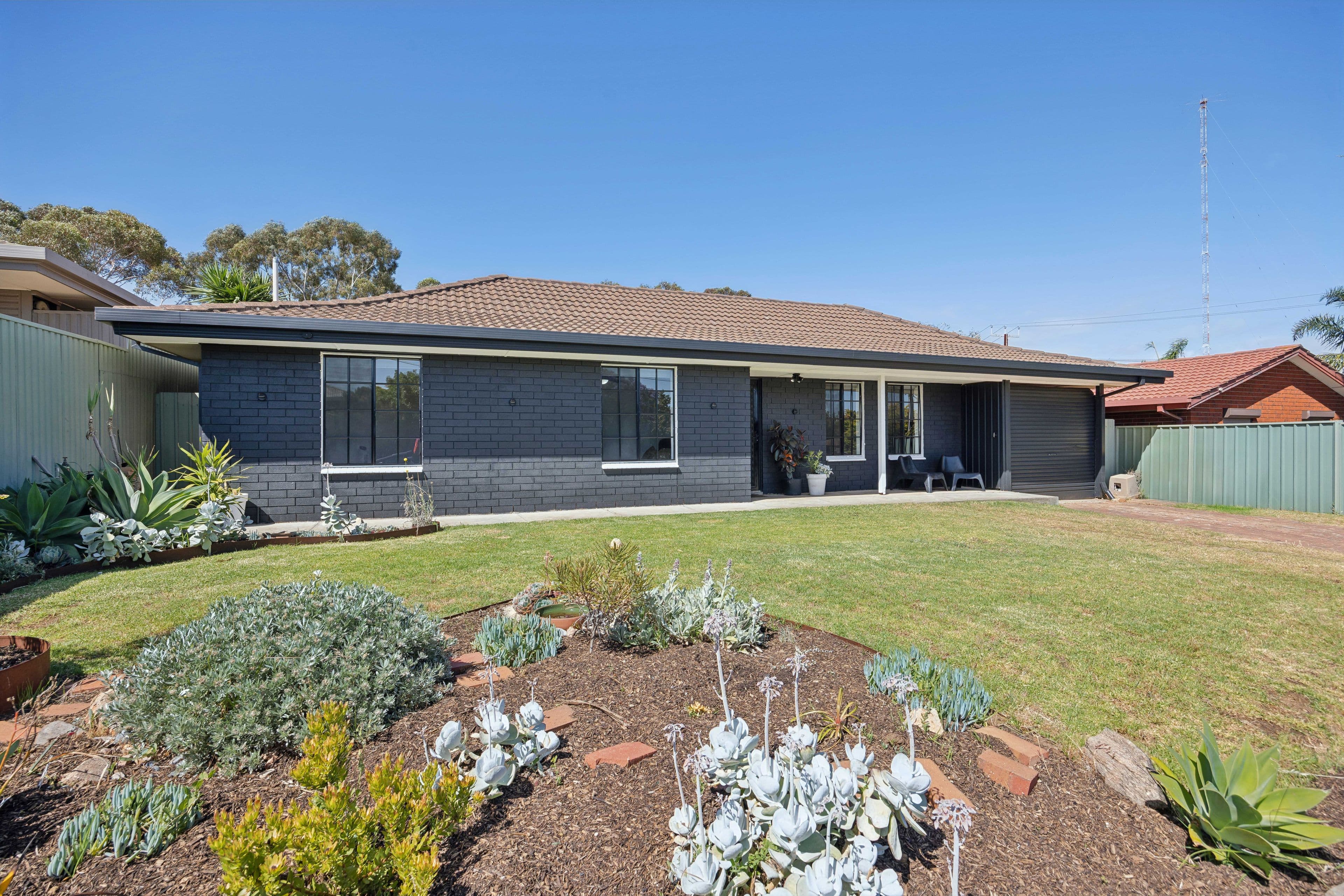 32 Bimbadene Road, Reynella SA 5161, Reynella - Image 1