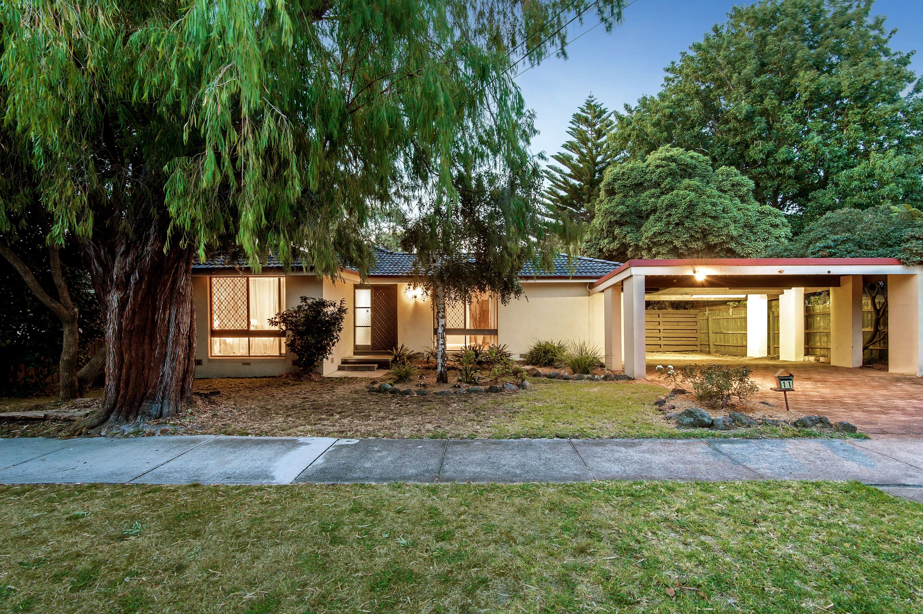 11 Benanee Drive, Frankston VIC 3199, Frankston - Image 1