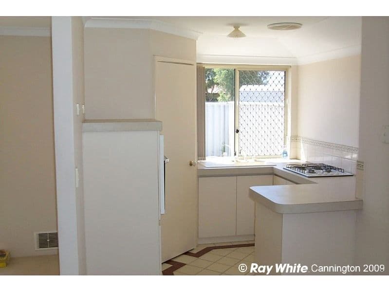 11 Wellington Street, QUEENS PARK WA 6107, Queens Park - Thumbnail 2