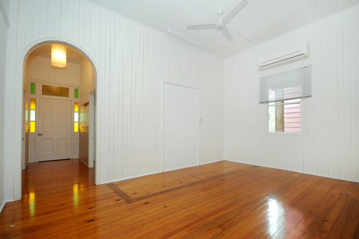 31 Gentle Street, NORTH TOOWOOMBA QLD 4350, North Toowoomba - Thumbnail 2