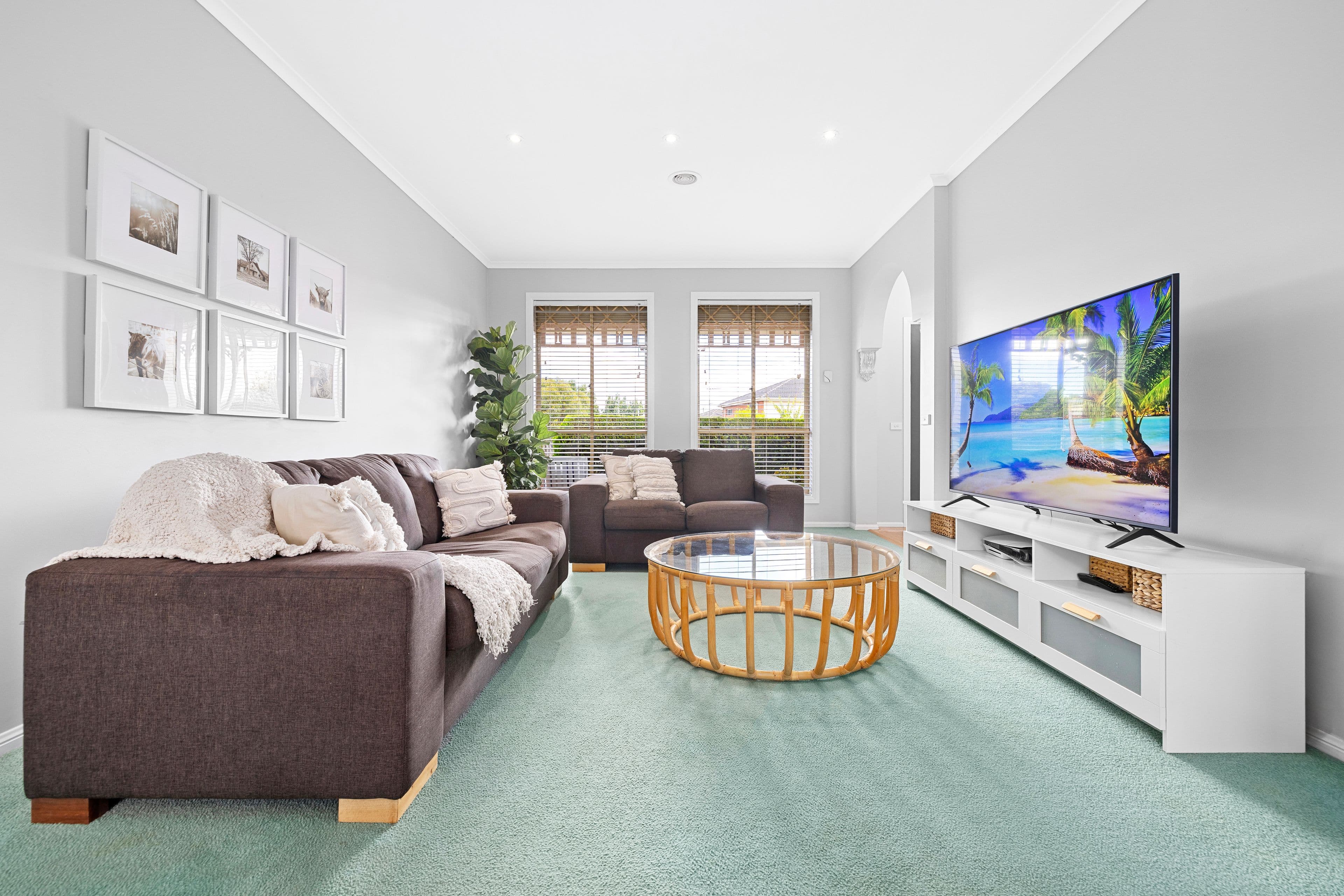 35 Gearon Avenue, Rowville VIC 3178, Rowville - Thumbnail 3